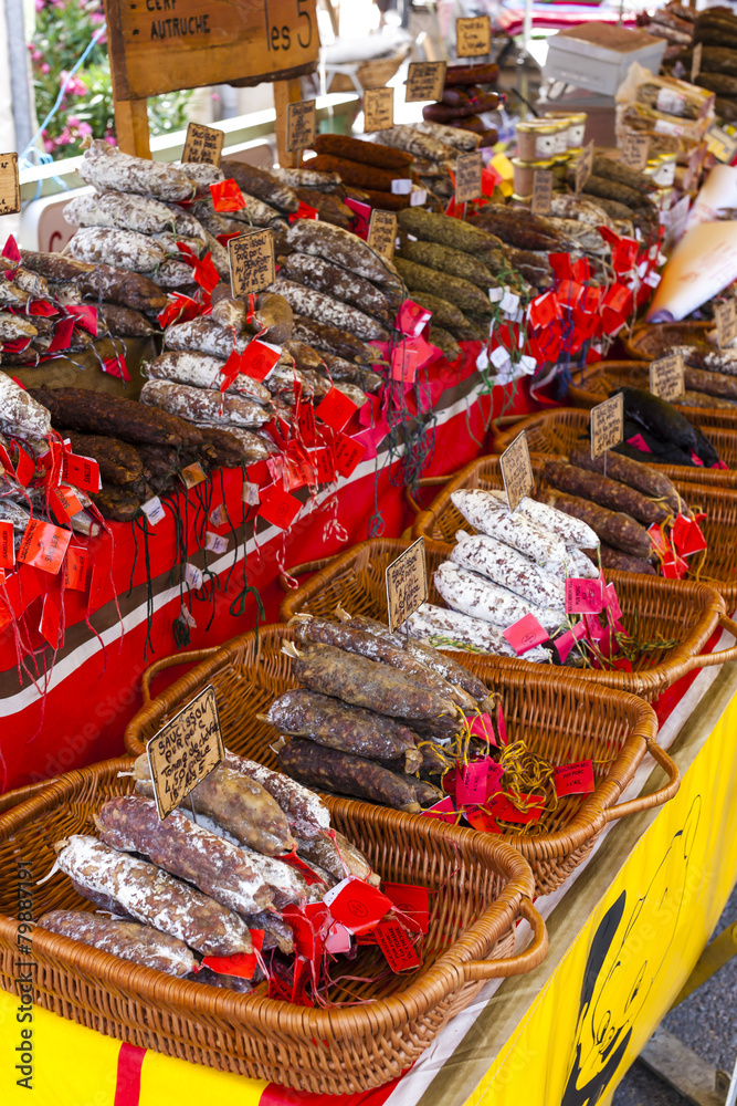 Obraz premium sausages, market in Nyons, Rhone-Alpes, France