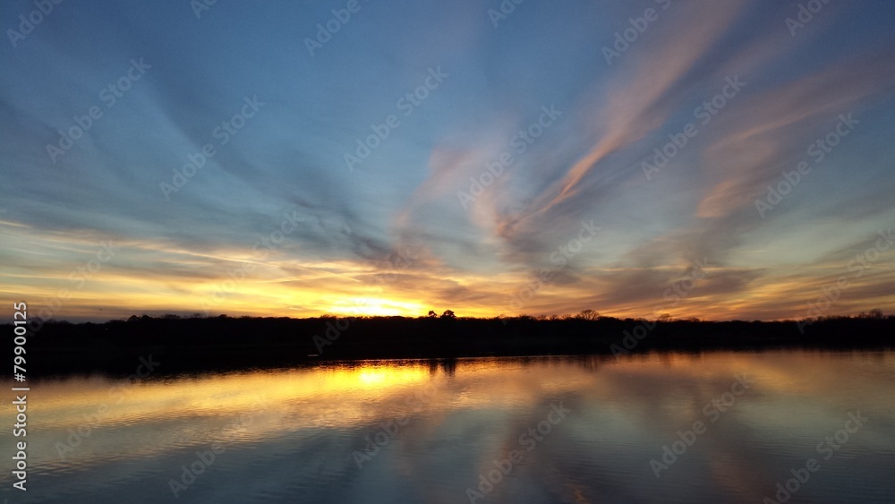 Lake sunset 03164