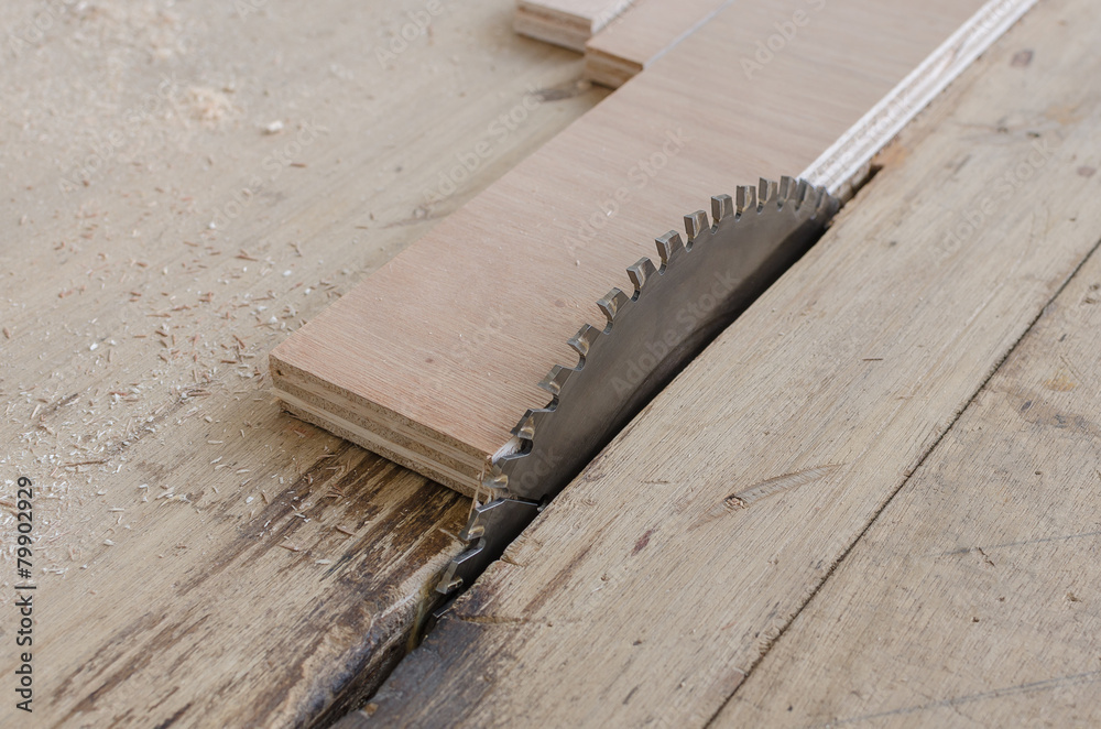 plywood on table saw for cutting plywood on table saw for cutting