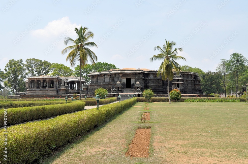 Fototapeta premium Hoysaleshwara Hindu temple, Halebid, India