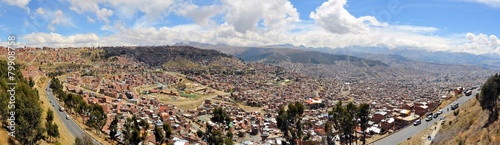 La Paz in the Andes, capitol Bolivia © flocu