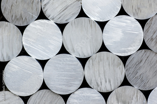 Aluminiumstangen - abstrakt photo