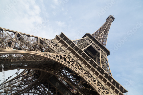 Eiffel tower © 135pixels