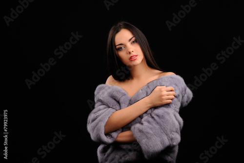Beauty Fashion Model Girl in Blue Mink Fur Coat