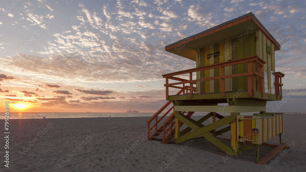 4K Time lapse zoom out Miami Beach rescue hut 4K Time lapse zoom out Miami Beach rescue hut