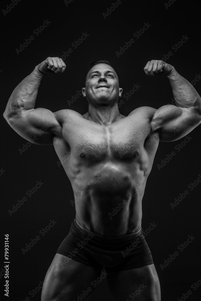 Obraz premium Muscular male in studio