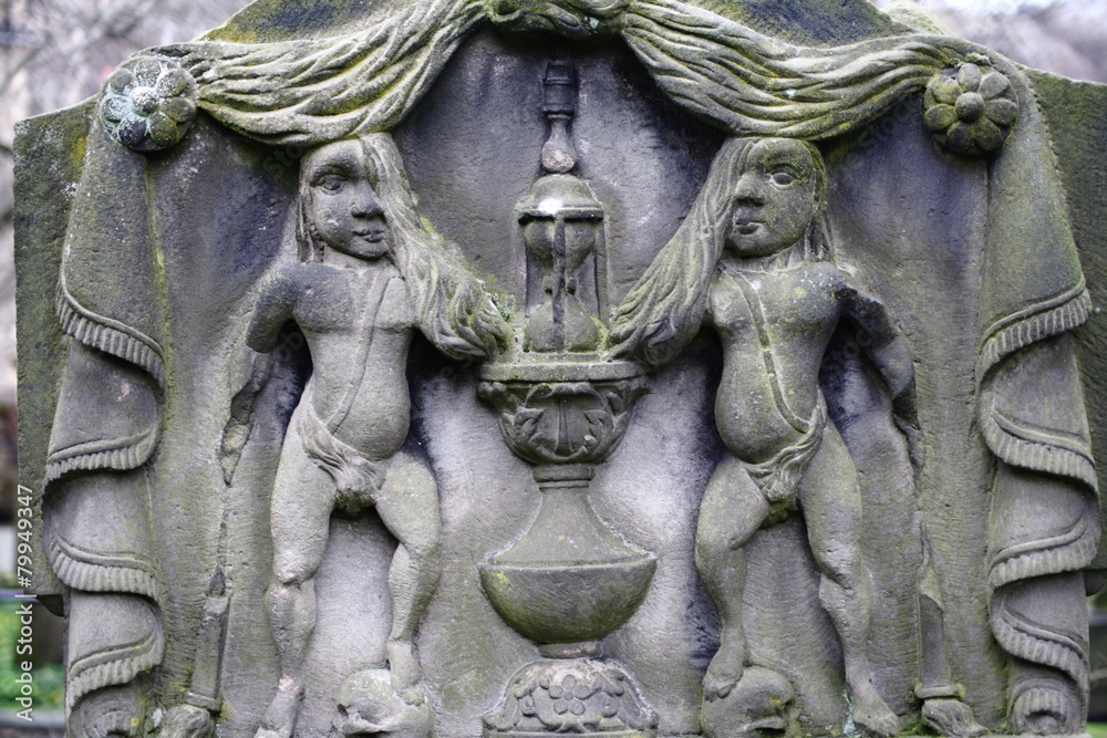 Obraz premium Grave Carving