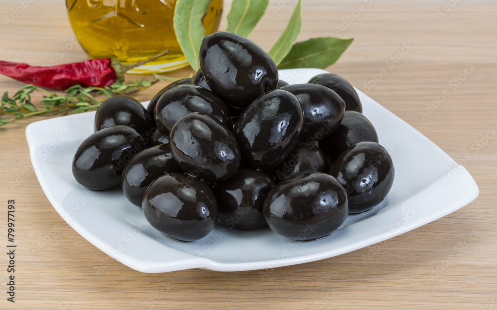 Black olives Black olives
