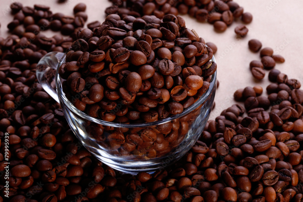 Fototapeta premium Coffe beans in glass cup