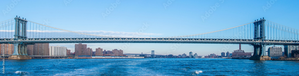 Fototapeta premium Manhattan most na letnim dniu