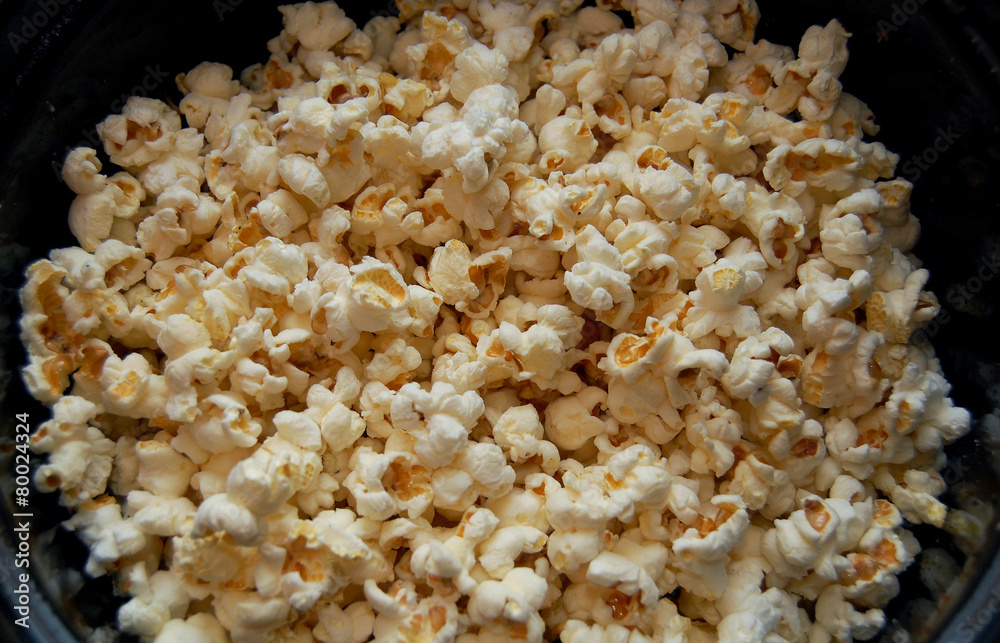 popping popcorn popping popcorn