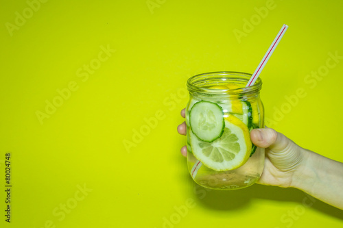 infused lemon cucumber water