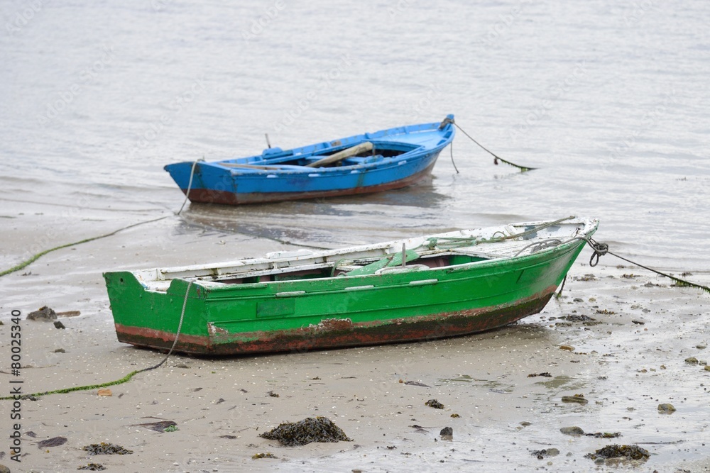 Naklejka premium boat on a mooring