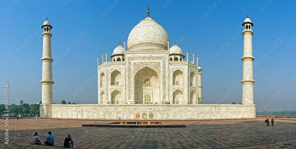 Fototapeta premium Taj Mahal. Indian palace