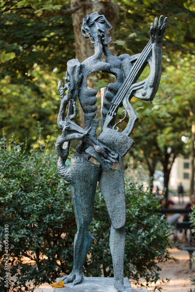 Le Poete ou Hommage Luxembourg garden, Paris, France Le Poete ou Hommage Luxembourg garden, Paris, France