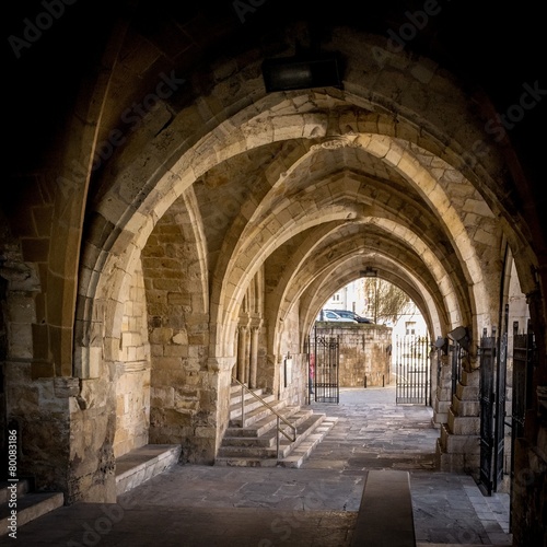 Santander Cathedral, arches of the main porch © xfargas