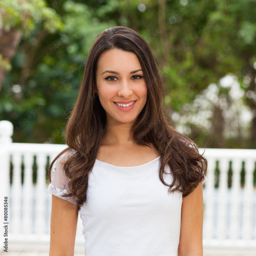 Beautiful young woman Beautiful young woman