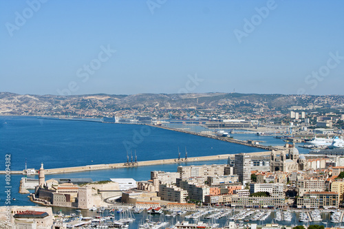 Fototapeta Naklejka Na Ścianę i Meble -  View of the old port and Fort Saint Jean in Marseille, France