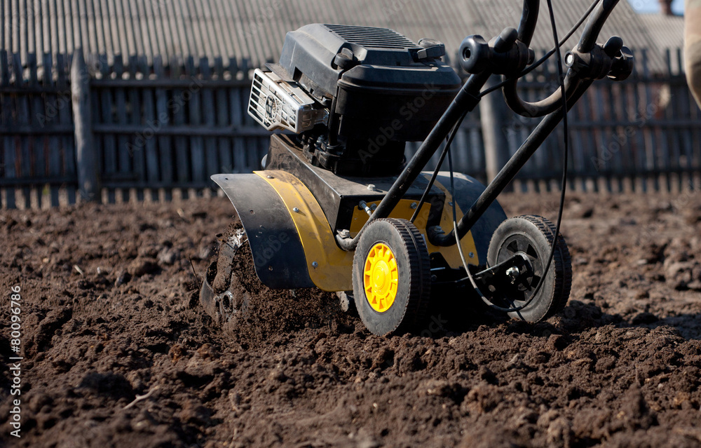 Garden tiller to work Garden tiller to work