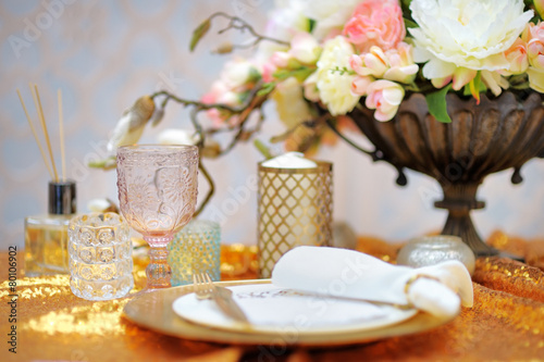 Stylish gold table set