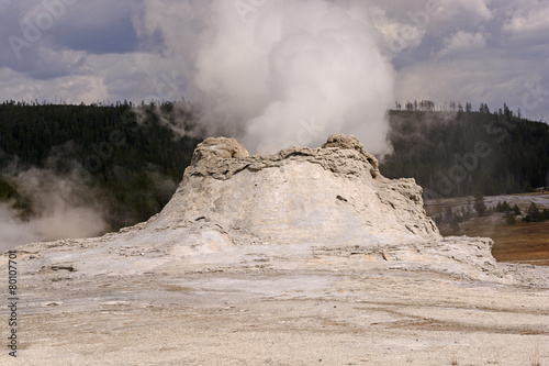 Valokuva Steam Eruption in a Geyser