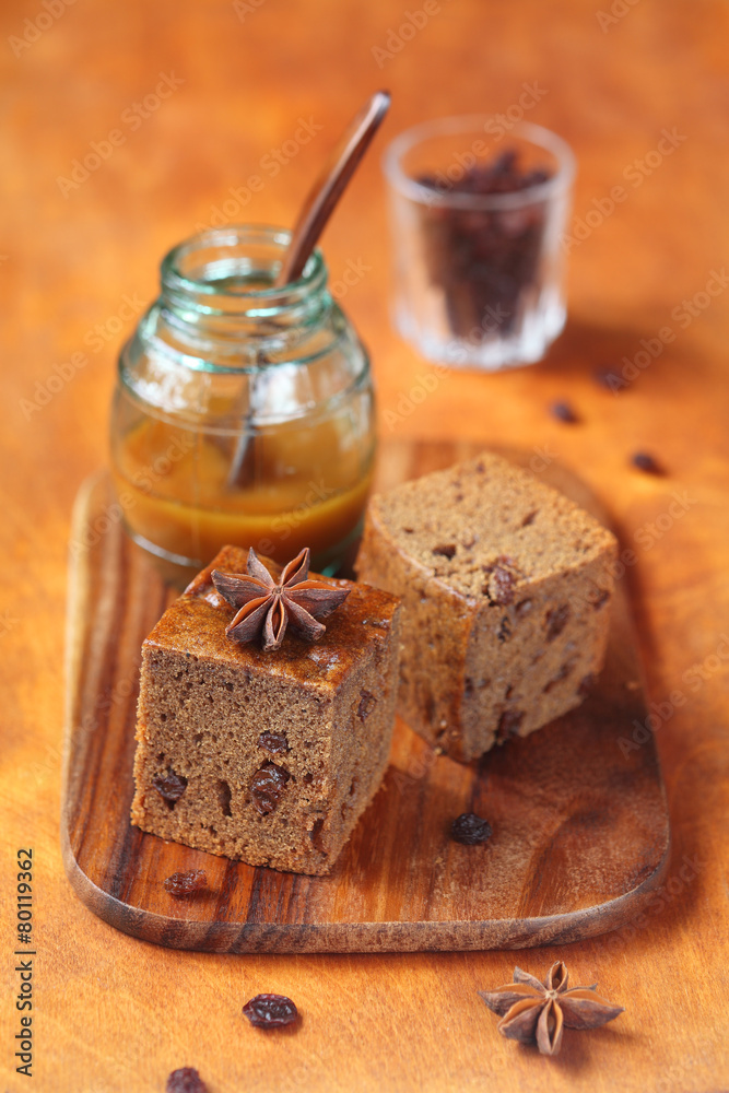 Squares of Vegetarian Honey Coffee Cake with Raisins Squares of Vegetarian Honey Coffee Cake with Raisins