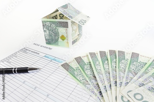 Saving spending list for house polish photo