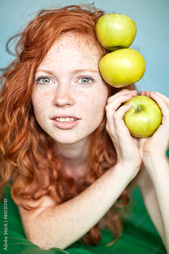 Portrait of young beautiful woman with apples Portrait of young beautiful woman with apples