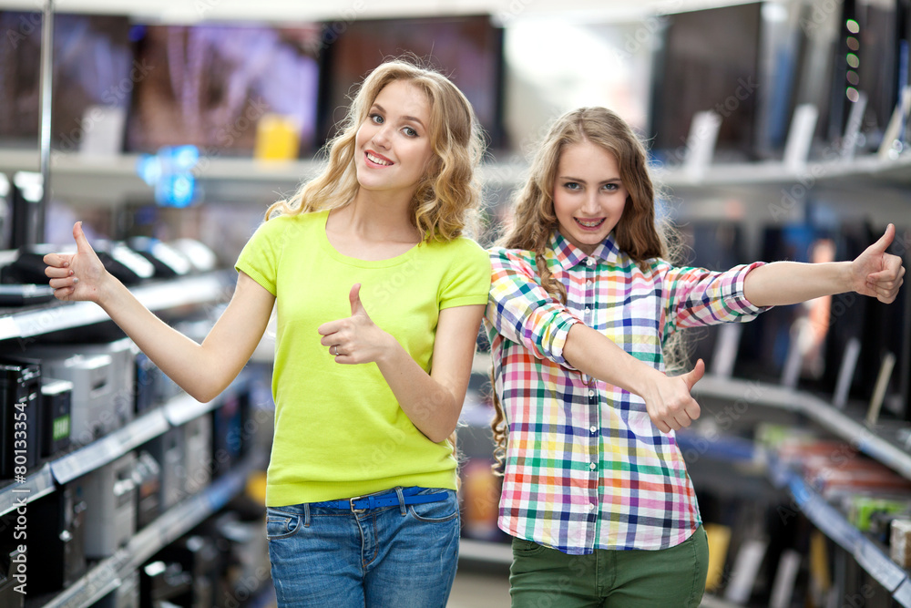 Two girls in the store TV Two girls in the store TV