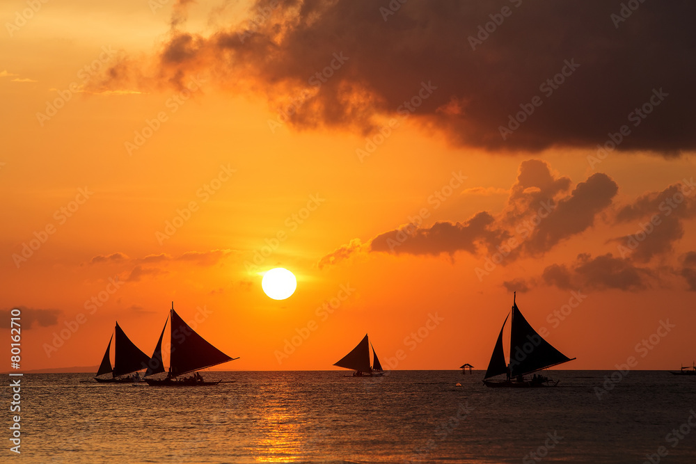 Fototapeta premium Beautiful sunset at Boracay, Philippines
