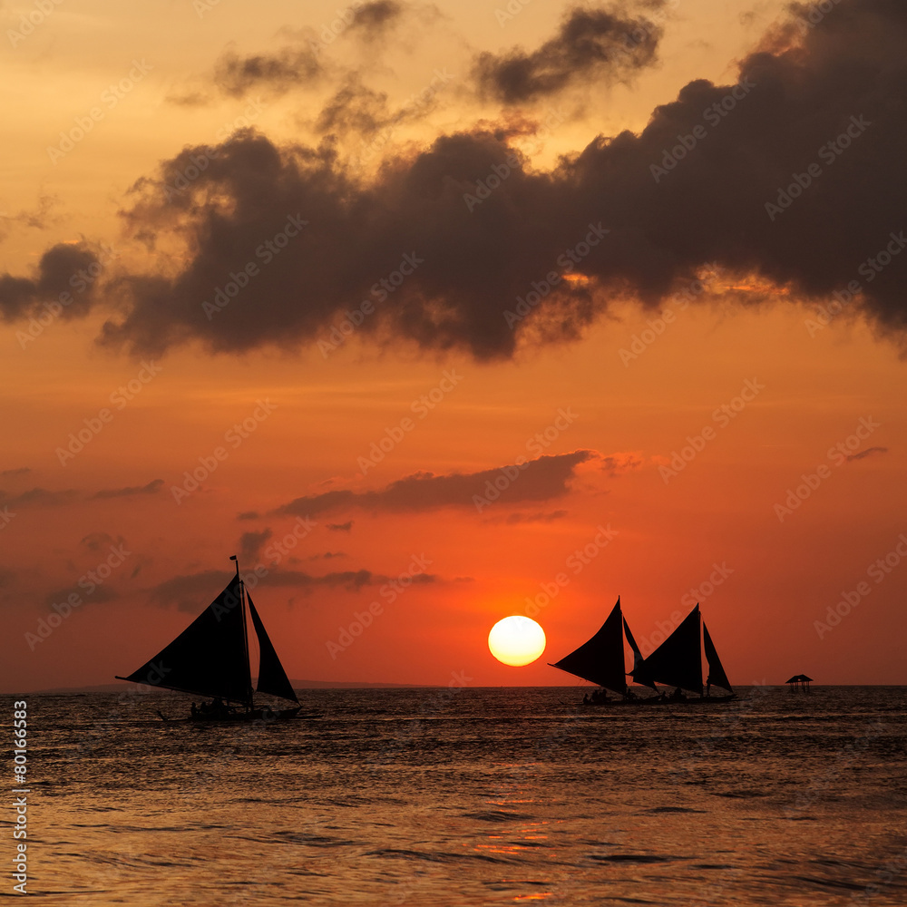 Fototapeta premium Beautiful sunset at Boracay, Philippines