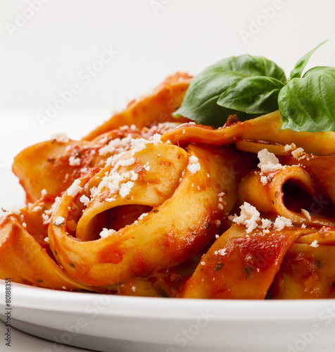 Pasta tagiatelle with tomato