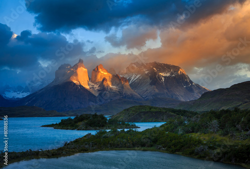 Lago Pehoe, National Park Torres del Paine in southern Chile.