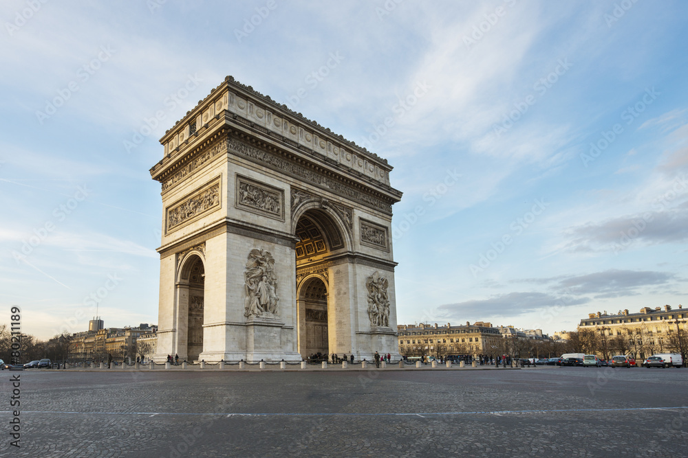 Fototapeta premium Arc de Triomphe, Paryż, Francja. Najlepsze miejsce docelowe w Europie
