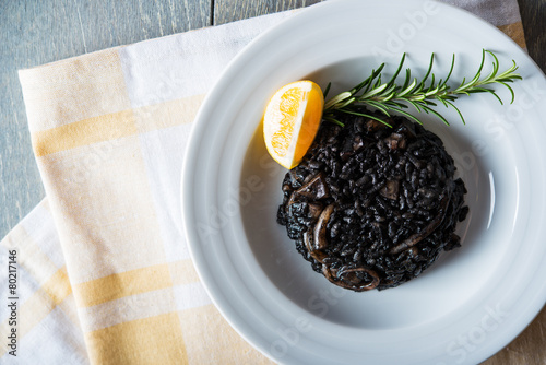 Black risotto with seafood