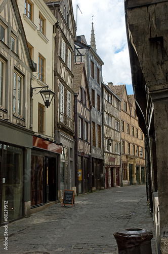 Street in Rouen #80219512