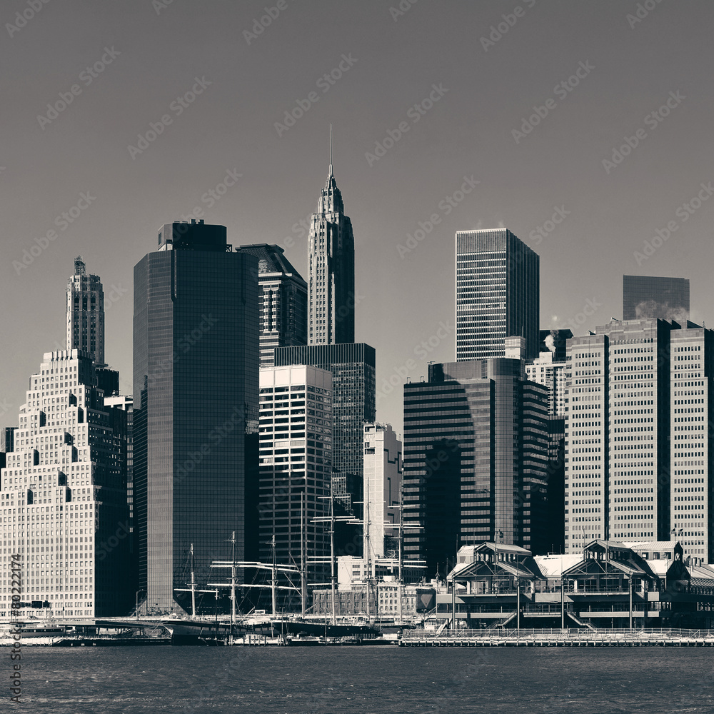 Naklejka premium Manhattan downtown skyline