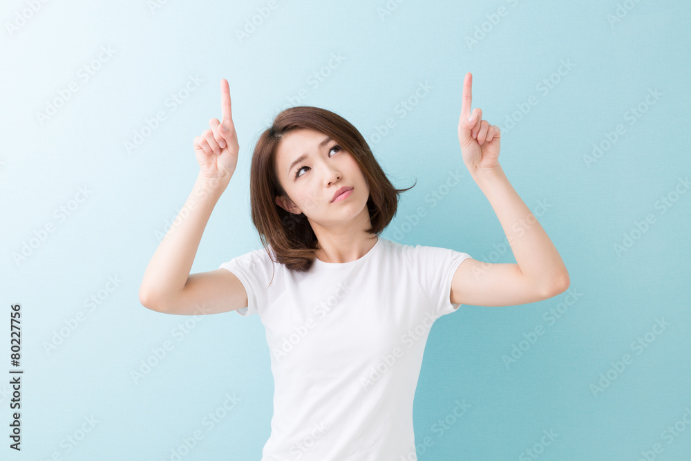 女性 指差し 女性 指差し