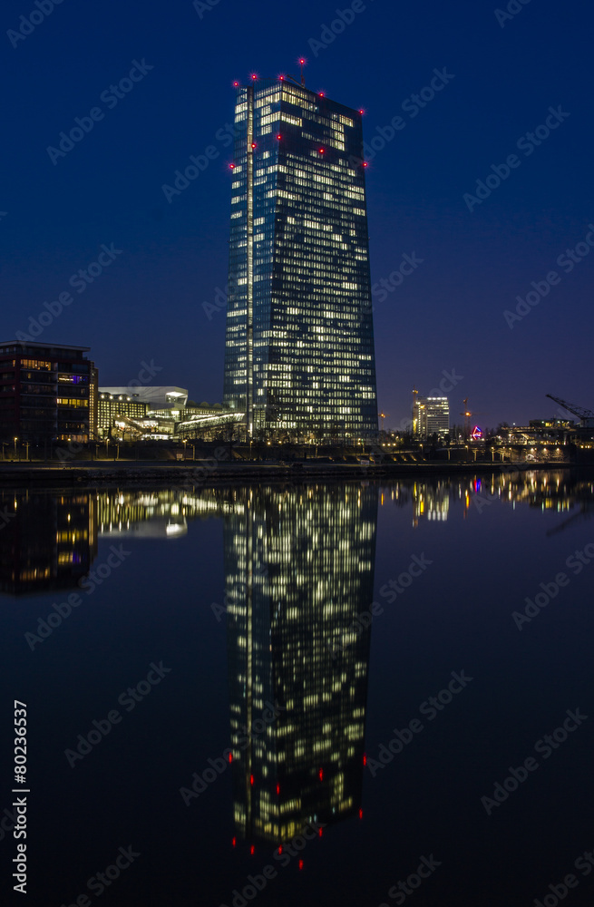 Europäische Zentralbank, EZB
