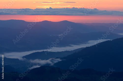 Fototapeta Naklejka Na Ścianę i Meble -  Morning in the Mountains