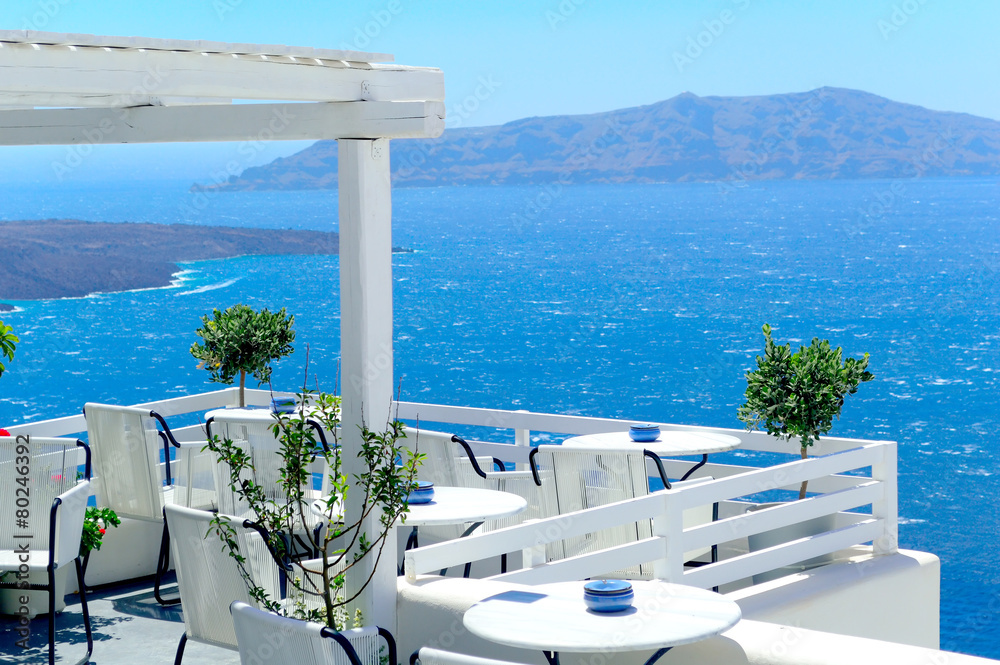Luxury and beauty in Santorini, Greece. - obrazy, fototapety, plakaty 