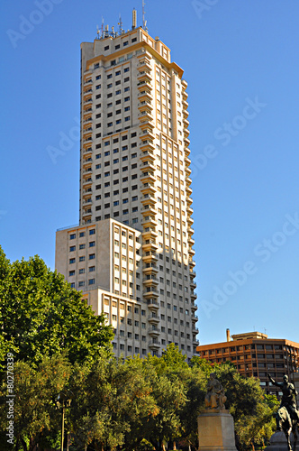 Rascacielos Torre de Madrid, arquitectura española photo