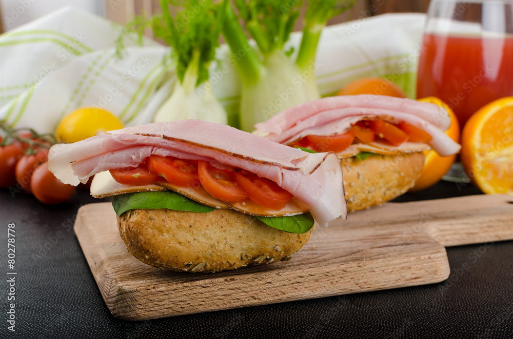 Wholemeal roll with prague ham Wholemeal roll with prague ham