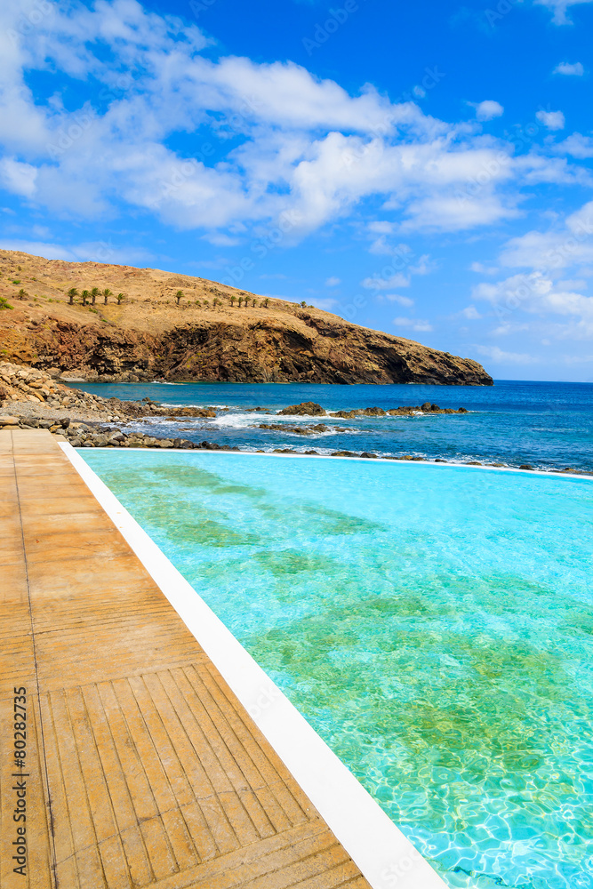 Fototapeta premium Swimming pool on coast of Madeira island, Portugal