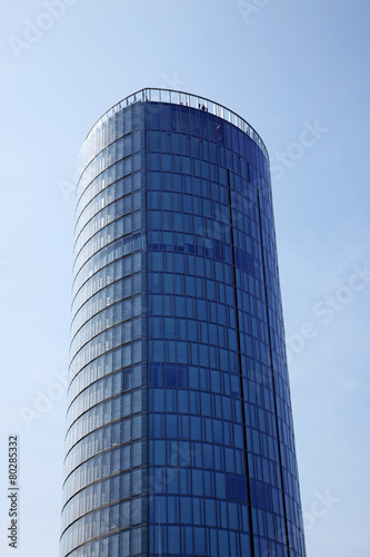 Moderner Wolkenkratzer