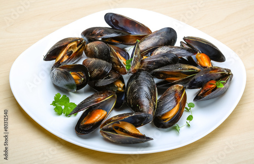 Boiled mussels