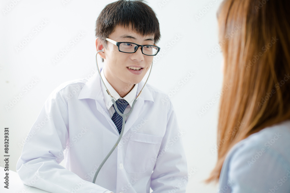 bright picture of male doctor with patient bright picture of male doctor with patient