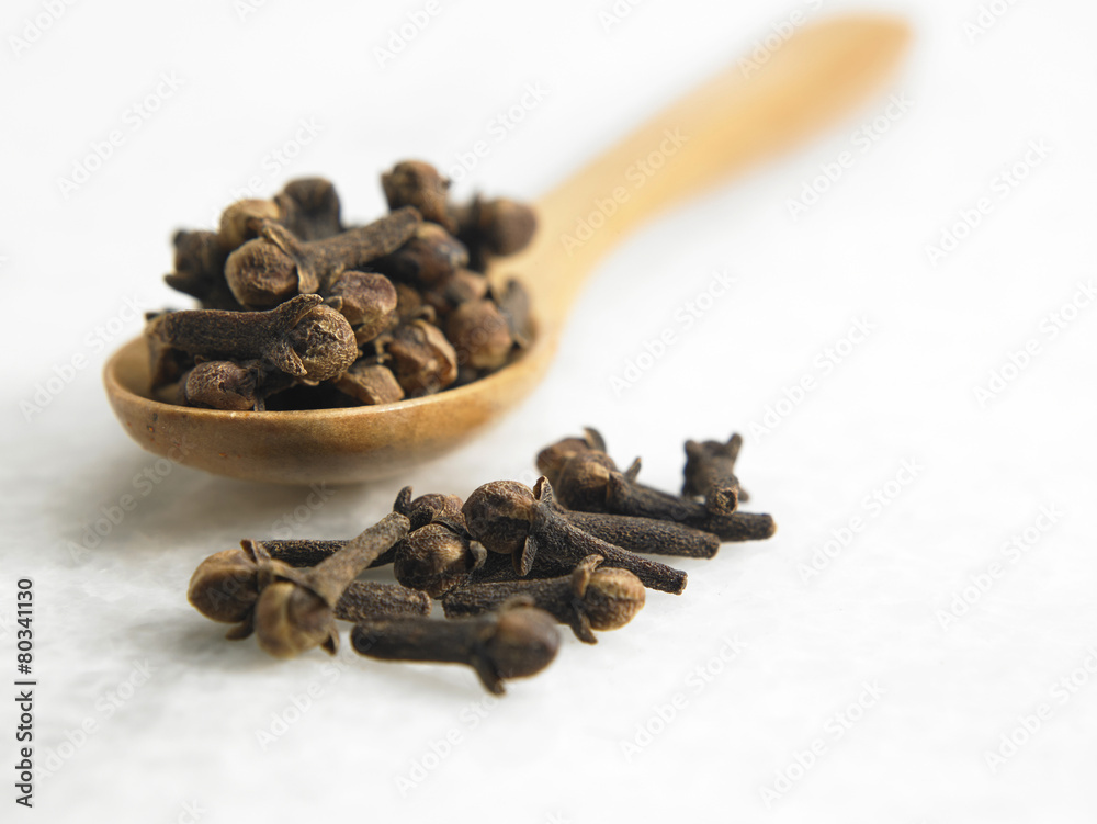 Obraz premium Spoonful of Cloves