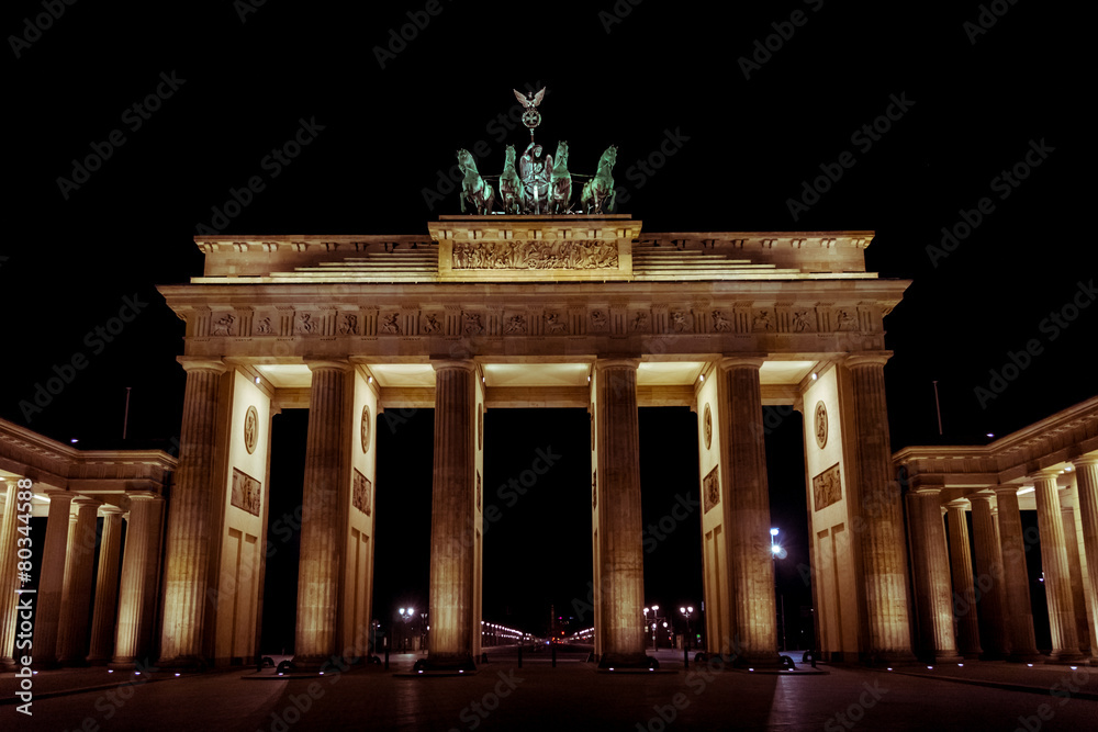 Obraz premium Brandenburg gate at night, Berlin