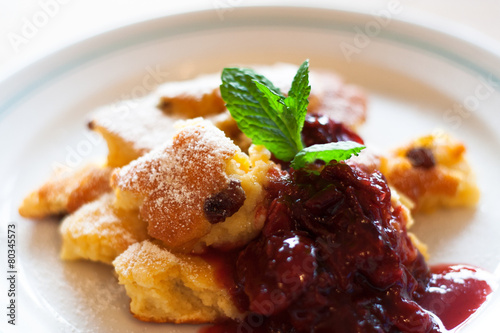 Kaiserschmarren mit Zwetschkenröster